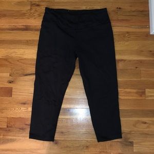 VICTORIA SECRET SPORT CROPPED KNOCKOUT TIGHT